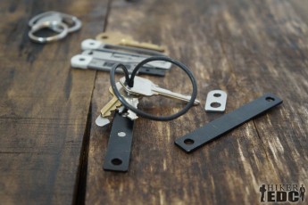 SCREWPOP® – TETHER™ : Installing keys and Klecker Daily Carry tool