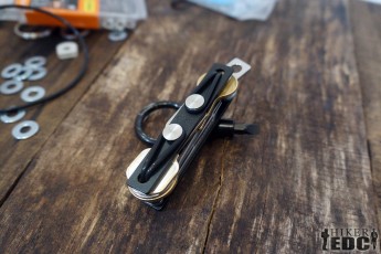 SCREWPOP® – TETHER™ : Installing keys and Klecker Daily Carry tools